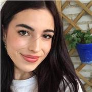 Soy estudiante de Educación Primaria en la UGR. Podría dar clase de cualquier asignatura de primaria. 10 años de conservatorio